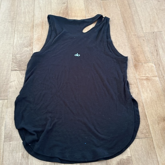 Alo tank top with cut out - Picture 2 of 2